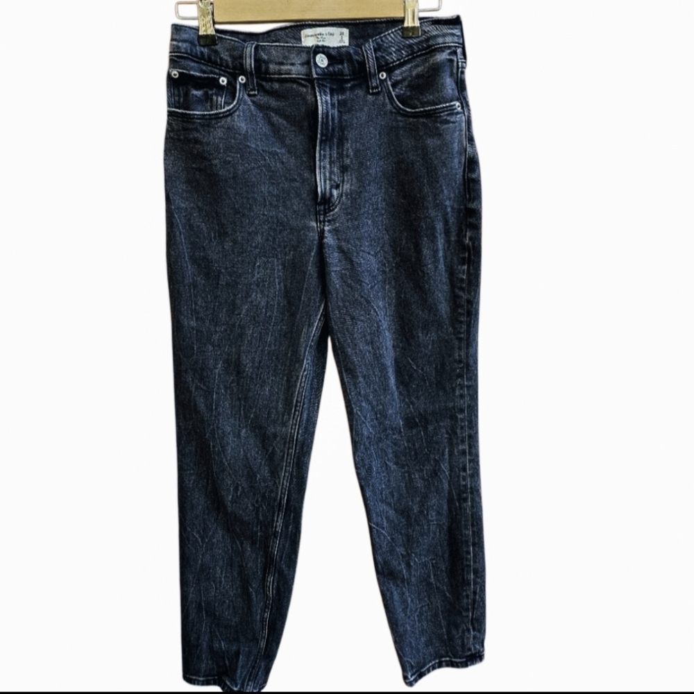 Abercrombie & Fitch High-Rise Black Wash Mom Jeans - Picture 2 of 4